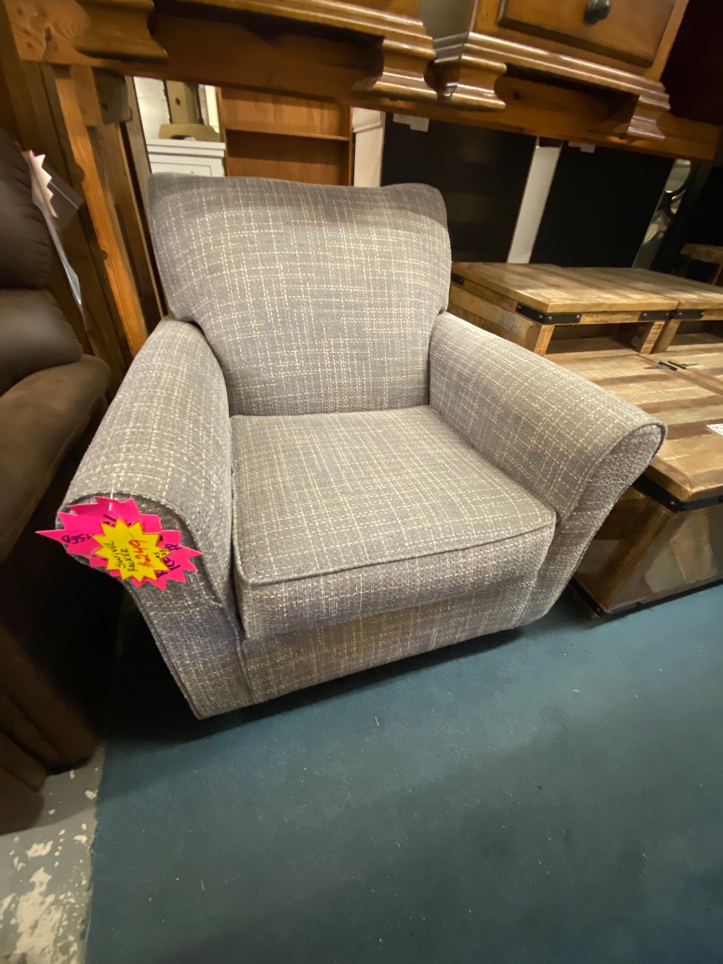 Swivel-Rocker Accent Chair (Preowned)