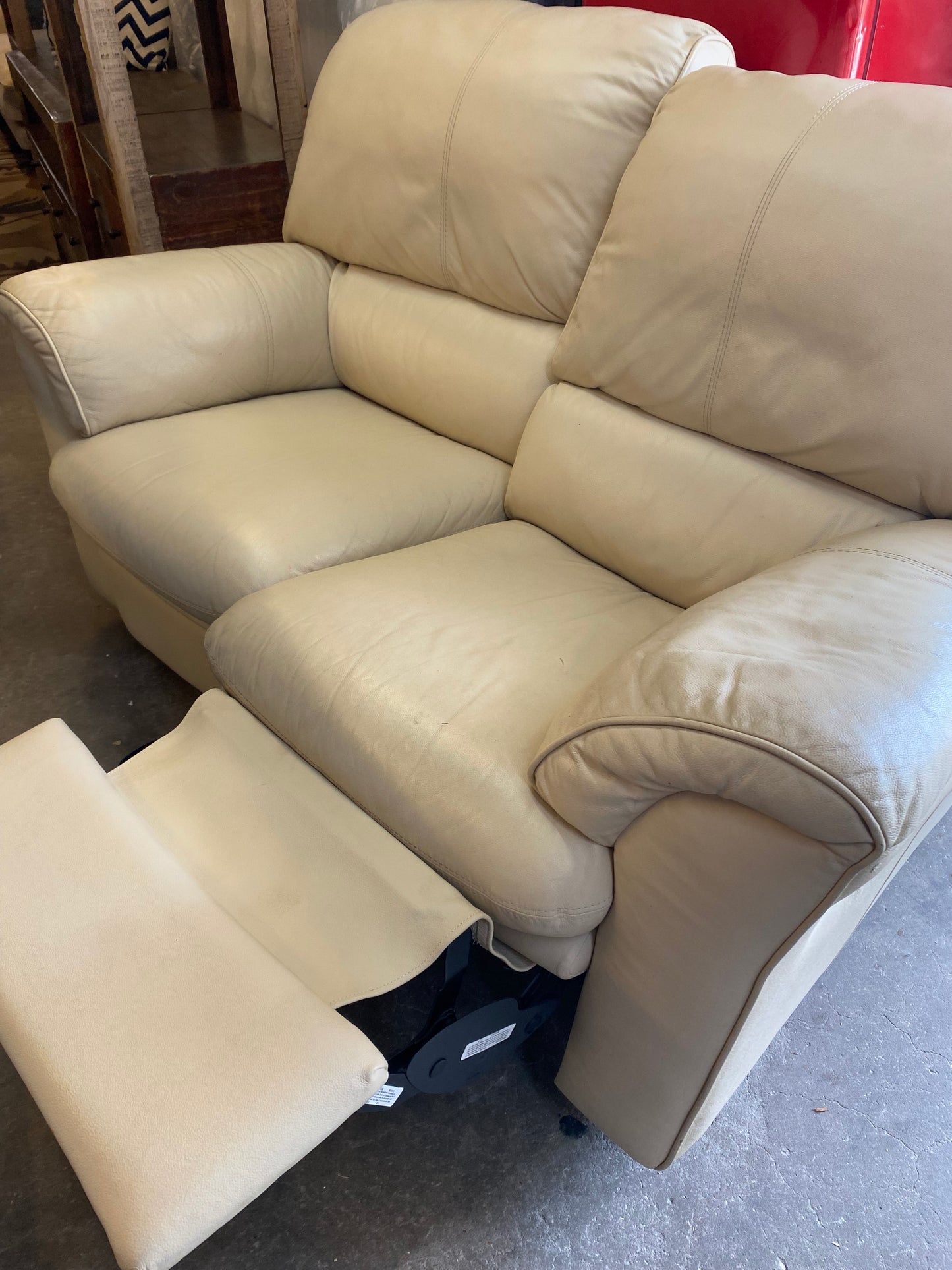 Reclining Loveseat (Preowned)