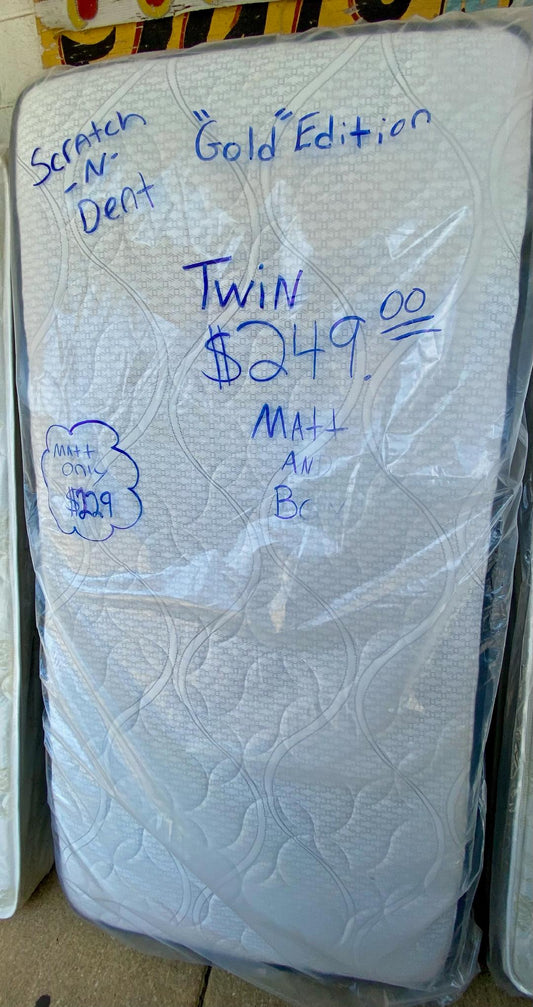 Twin Size "Gold Edition" Set Bedding